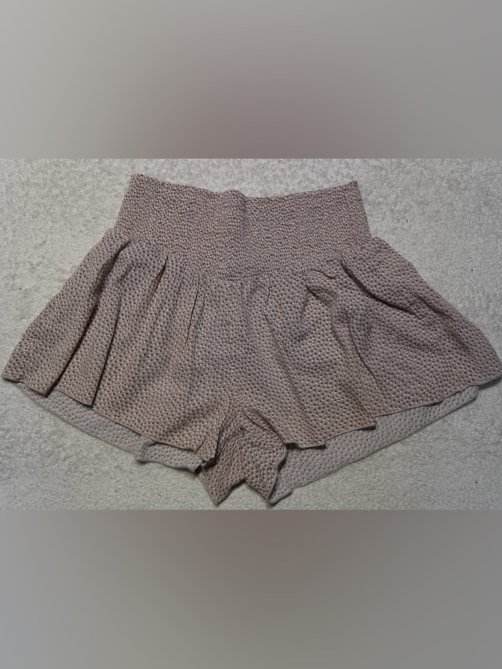 Aerie Women’s Smocked High-Waist Textured Shorts - Taupe